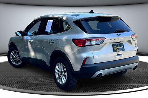 Used 2020 Ford Escape SE image 4