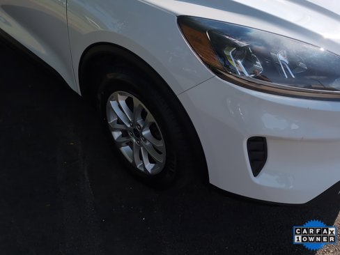 Used 2022 Ford Escape SE w/ Cold Weather Package image 3