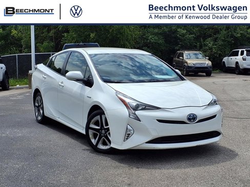 Used 2016 Toyota Prius Three Touring image 1