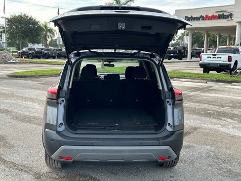 Used 2023 Nissan Rogue S image 20