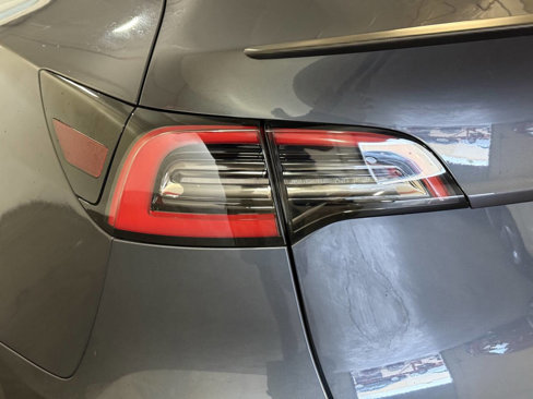 Used 2020 Tesla Model Y Performance image 36