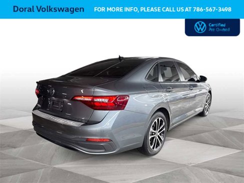 Certified 2022 Volkswagen Jetta Sport image 8