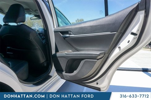 Used 2023 Toyota Camry SE image 21