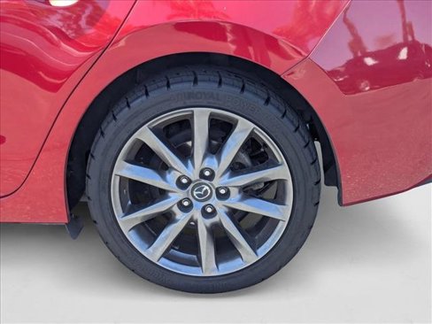 Used 2018 MAZDA MAZDA3 Touring image 19