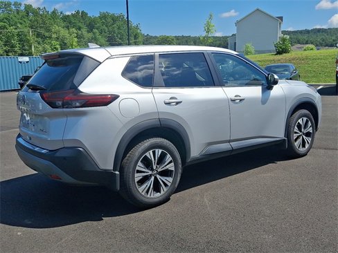 Used 2022 Nissan Rogue SV image 10