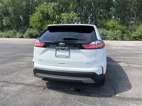 Used 2023 Ford Edge SEL image 5