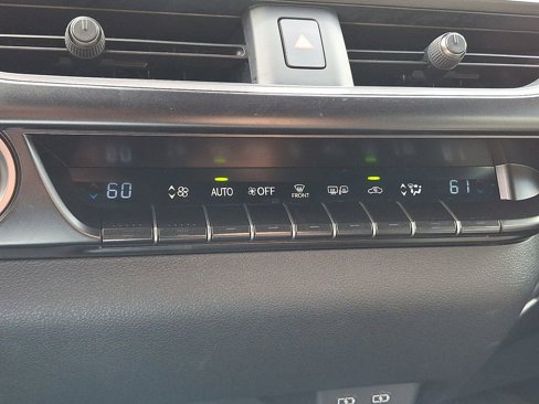 Used 2023 Lexus UX 250h AWD image 16
