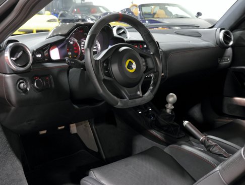 Used 2021 Lotus Evora image 44