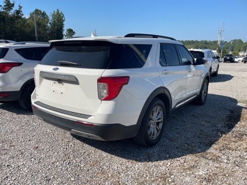 Used 2020 Ford Explorer XLT w/ Equipment Group 202A image 6