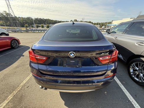 Used 2018 BMW X4 xDrive28i image 9
