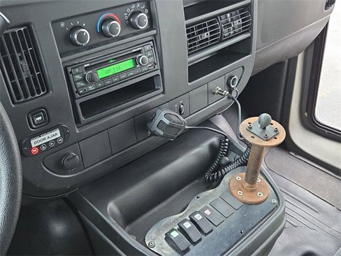 Used 2013 Chevrolet Express 3500 w/ Shuttle Bus Package image 21