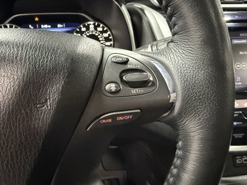 Used 2019 Nissan Murano SV image 11