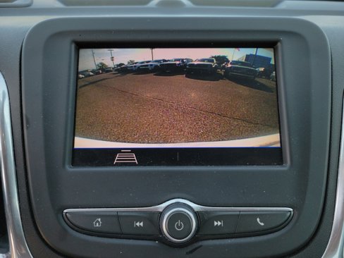 Used 2020 Chevrolet Equinox LS image 15