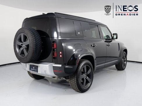 Used 2024 Land Rover Defender 110 S image 5
