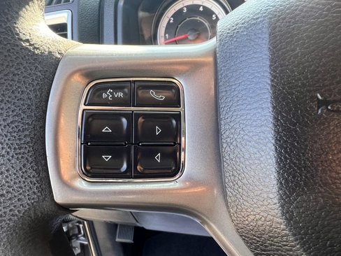 Used 2021 RAM 1500 Classic SLT image 17
