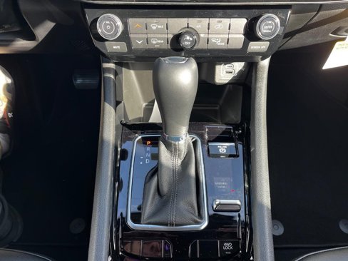 New 2025 Jeep Compass Latitude w/ Altitude Special Edition image 16