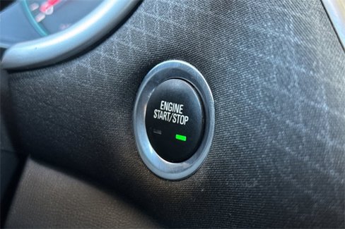 Used 2022 Chevrolet Malibu LT image 33