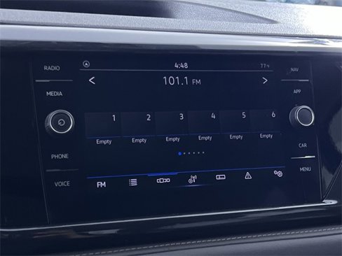 Used 2022 Volkswagen Taos SEL w/ Panoramic Sunroof Package image 16