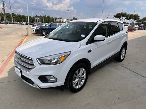 Used 2019 Ford Escape SE image 4