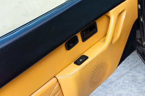 Used 1987 Ferrari Mondial Coupe image 26