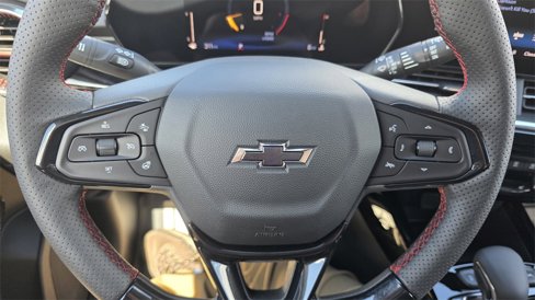 New 2025 Chevrolet Trax RS image 17