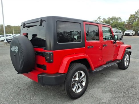 Used 2017 Jeep Wrangler Unlimited Sahara image 4