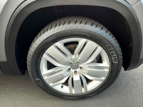 Used 2018 Volkswagen Atlas SEL Premium image 46