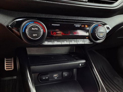 Used 2023 Kia Forte GT-Line w/ GT-Line Premium Package image 21