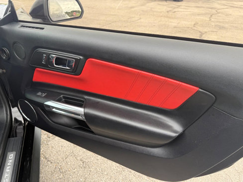 Used 2015 Ford Mustang GT Premium w/ Equipment Group 401A image 30
