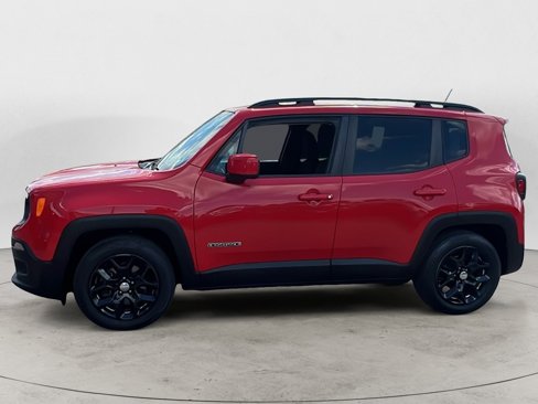 Used 2017 Jeep Renegade Latitude image 3