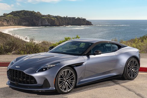 Used 2024 Aston Martin DB12 Coupe image 2