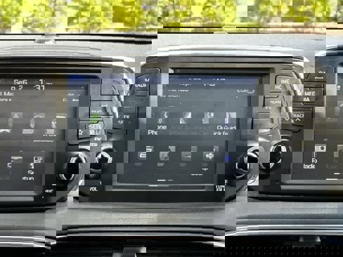 Used 2019 Hyundai Santa Fe SE image 10