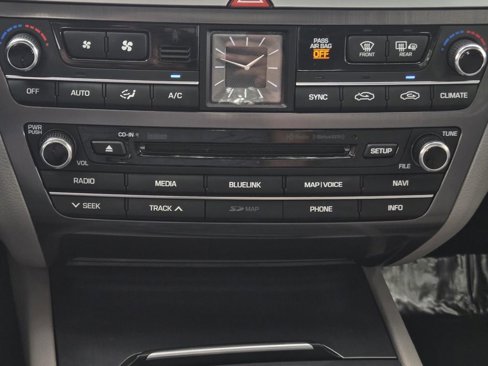 Used 2015 Hyundai Genesis 3.8 w/ Option Group 02 image 24