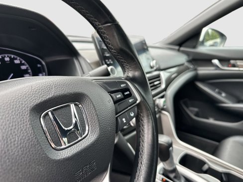 Used 2018 Honda Accord Sport image 40