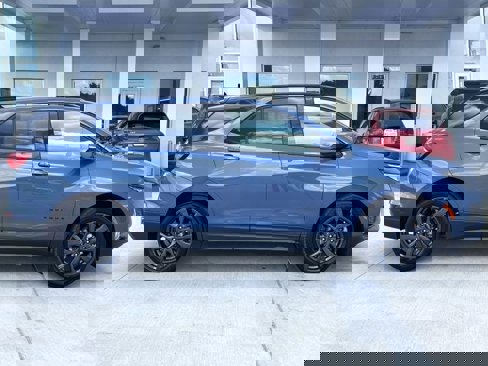 Used 2024 Chevrolet Equinox RS w/ RS Leather Package image 11