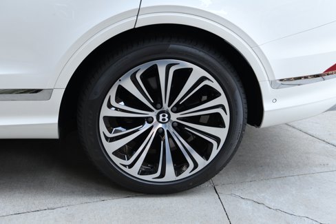 New 2025 Bentley Bentayga Extended Wheelbase image 22