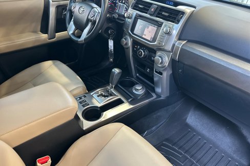Used 2019 Toyota 4Runner 4WD image 17