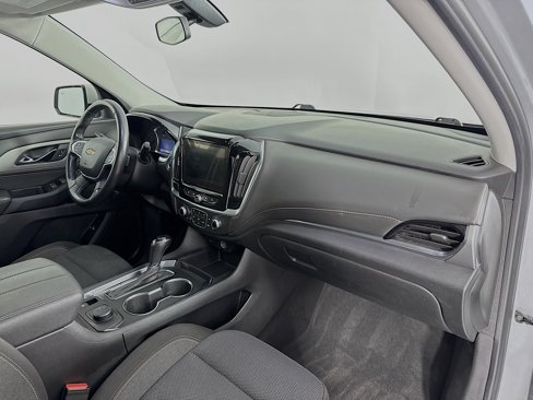 Used 2020 Chevrolet Traverse LT image 29
