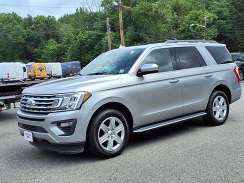 Used 2021 Ford Expedition XLT image 3