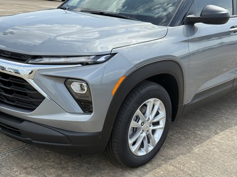 New 2026 Chevrolet TrailBlazer LS image 2
