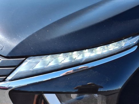 Used 2022 Mitsubishi Eclipse Cross LE image 19