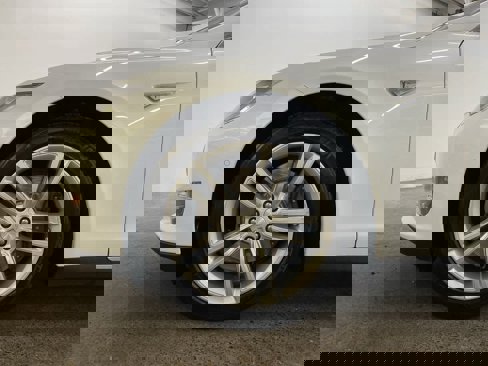 Used 2014 Tesla Model S image 10