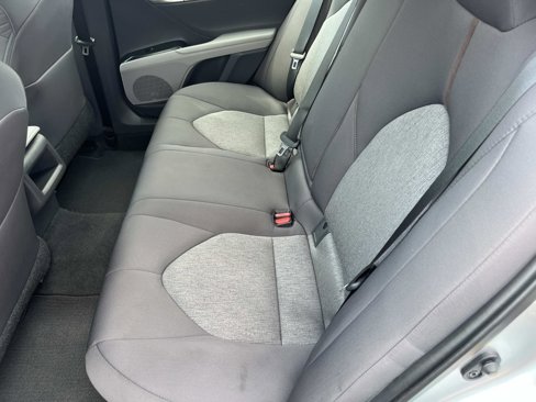 Certified 2019 Toyota Camry LE image 13