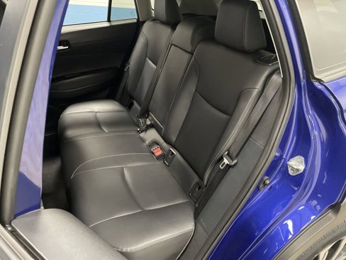 Used 2023 Toyota Corolla Cross XLE w/ Convenience Package image 30
