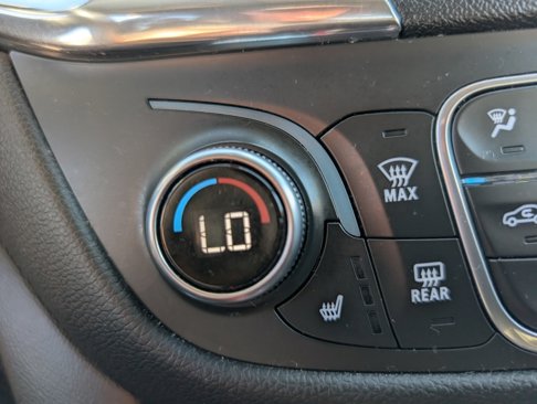 Used 2019 Chevrolet Equinox LT image 20