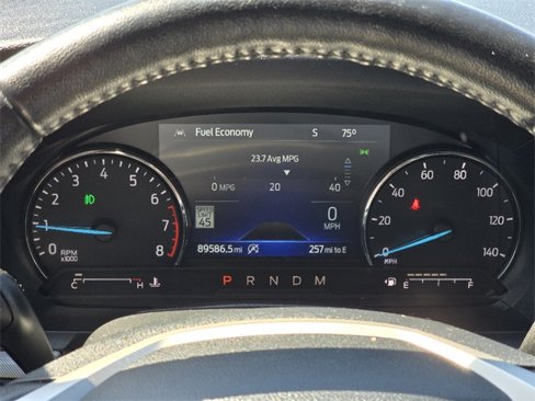 Used 2021 Ford Explorer XLT w/ Equipment Group 202A image 5