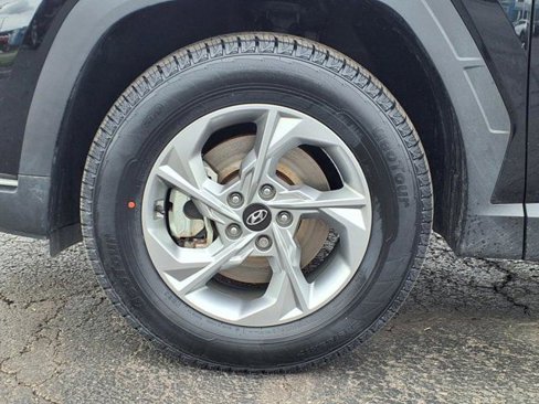 Used 2023 Hyundai Tucson SE image 22