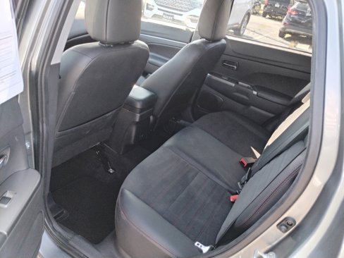 Used 2024 Mitsubishi Outlander Sport ES image 9