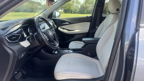 Used 2021 Buick Encore GX Select image 10
