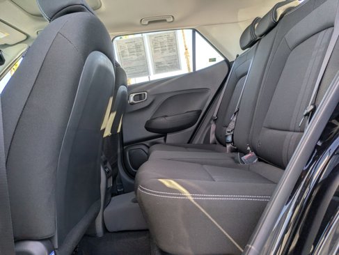 Used 2024 Hyundai Venue SEL image 14